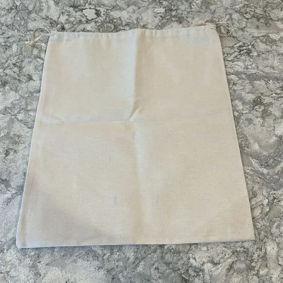 ✨ Valentino Garavani Dust Bag 14x16.5 | Red Logo Patch - Picture 2 of 2